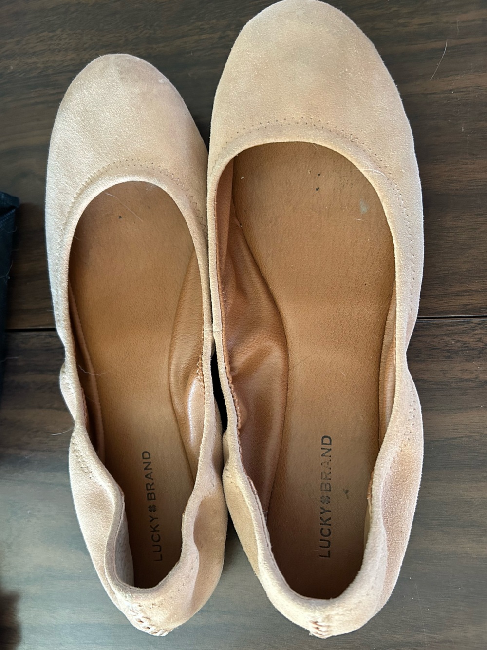 Ballet flats